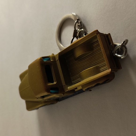 Hot Wheels 52 chev pickup custom made key ring chain - Picture 4 of 4